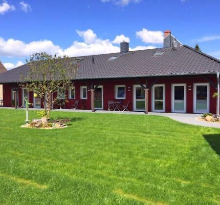Pension Ebert'S Hof Pirow Exteriör bild
